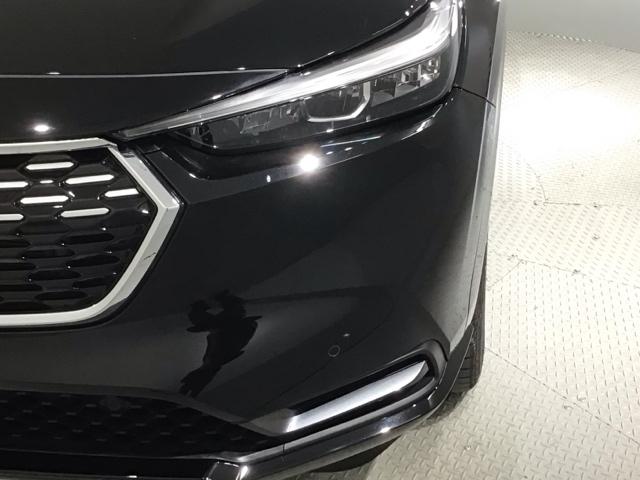 ヴェゼル ｅ：ＨＥＶＺ　Ｈ　ＳＥＮＳＩＮＧ　最長５年保証　ワンオ－ナ－　純正ナビ　ＴＶ　Ｒカメラ　ＢＴオ－ディオ　ＥＴＣ　ＬＥＤライト　ＶＳＡ　シ－トヒ－タ－　クルコン　アルミ　スマ－トキ－　盗難防止装置　整備記録簿　ＡＡＣ（8枚目）