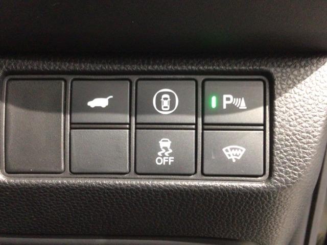 ヴェゼル ｅ：ＨＥＶＺ　Ｈ　ＳＥＮＳＩＮＧ　最長５年保証　ワンオ－ナ－　純正ナビ　ＴＶ　Ｒカメラ　ＢＴオ－ディオ　ＥＴＣ　ＬＥＤライト　ＶＳＡ　シ－トヒ－タ－　クルコン　アルミ　スマ－トキ－　盗難防止装置　整備記録簿　ＡＡＣ（13枚目）