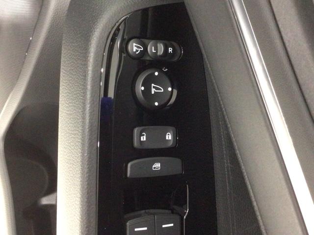 ヴェゼル ｅ：ＨＥＶＺ　Ｈ　ＳＥＮＳＩＮＧ　最長５年保証　ワンオ－ナ－　純正ナビ　ＴＶ　Ｒカメラ　ＢＴオ－ディオ　ＥＴＣ　ＬＥＤライト　ＶＳＡ　シ－トヒ－タ－　クルコン　アルミ　スマ－トキ－　盗難防止装置　整備記録簿　ＡＡＣ（15枚目）