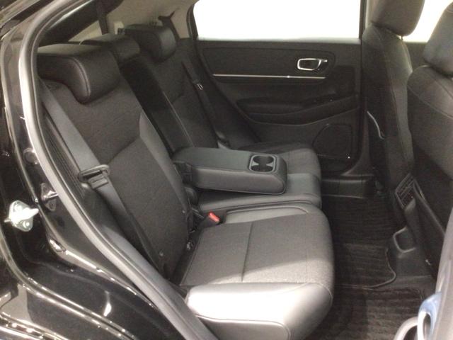 ヴェゼル ｅ：ＨＥＶＺ　Ｈ　ＳＥＮＳＩＮＧ　最長５年保証　ワンオ－ナ－　純正ナビ　ＴＶ　Ｒカメラ　ＢＴオ－ディオ　ＥＴＣ　ＬＥＤライト　ＶＳＡ　シ－トヒ－タ－　クルコン　アルミ　スマ－トキ－　盗難防止装置　整備記録簿　ＡＡＣ（18枚目）