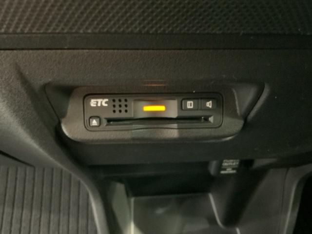 フリードスパイク Ｇジャストセレクション　１年保証　ワンオ－ナ－　ナビＶＸＭ－１２２ＶＦｉ　Ｒカメラ　ＣＤ録音　ＤＶＤ　ＥＴＣ　ＨＩＤ　両側電動ドア　ＶＳＡ　スマ－トキ－　スペアキ－　盗難防止装置　整備記録簿　ドアバイザ－　ＷエアバッグＡＡＣ（12枚目）