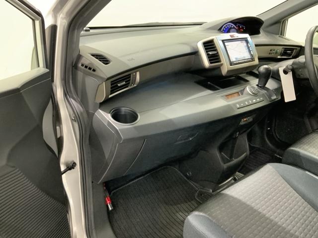 フリードスパイク Ｇジャストセレクション　１年保証　ワンオ－ナ－　ナビＶＸＭ－１２２ＶＦｉ　Ｒカメラ　ＣＤ録音　ＤＶＤ　ＥＴＣ　ＨＩＤ　両側電動ドア　ＶＳＡ　スマ－トキ－　スペアキ－　盗難防止装置　整備記録簿　ドアバイザ－　ＷエアバッグＡＡＣ（24枚目）