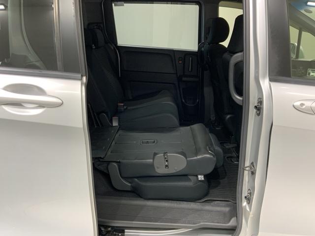 フリードスパイク Ｇジャストセレクション　１年保証　ワンオ－ナ－　ナビＶＸＭ－１２２ＶＦｉ　Ｒカメラ　ＣＤ録音　ＤＶＤ　ＥＴＣ　ＨＩＤ　両側電動ドア　ＶＳＡ　スマ－トキ－　スペアキ－　盗難防止装置　整備記録簿　ドアバイザ－　ＷエアバッグＡＡＣ（34枚目）