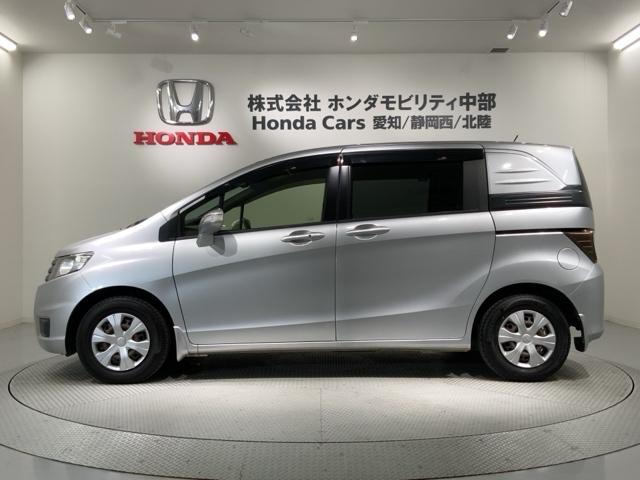 フリードスパイク Ｇジャストセレクション　１年保証　ワンオ－ナ－　ナビＶＸＭ－１２２ＶＦｉ　Ｒカメラ　ＣＤ録音　ＤＶＤ　ＥＴＣ　ＨＩＤ　両側電動ドア　ＶＳＡ　スマ－トキ－　スペアキ－　盗難防止装置　整備記録簿　ドアバイザ－　ＷエアバッグＡＡＣ（47枚目）