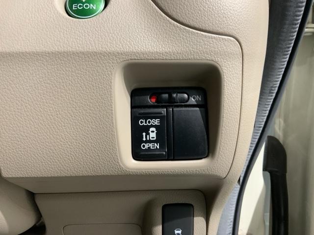 Ｎ－ＢＯＸ Ｇ・Ｌパッケージ　あんしんＰＫＧ　１年保証　ワンオーナー　ナビＶＸＭ－１４５ＶＦＩ　ＴＶ　Ｒカメラ　ＣＤ録音　ＤＶＤ　ＨＩＤ　ＶＳＡ　アルミ　ベンチシート　ドアバイザー　スマートキー　盗難防止装置　整備記録簿　ＡＡＣ（11枚目）