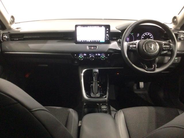 ヴェゼル ｅ：ＨＥＶＺ　Ｈ　ＳＥＮＳＩＮＧ　最長５年保証　ワンオ－ナ－　純正ナビ　ＴＶ　Ｒカメラ　マルチビュ－　ＢＴオ－ディオ　ＥＴＣ　ＬＥＤライト　ＶＳＡ　シ－トヒ－タ－　クルコン　アルミ　スマ－トキ－　スペアキ－　ＡＡＣ（9枚目）