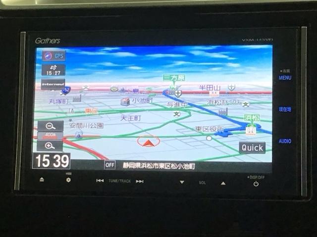 フィットハイブリッド Ｌパッケージ　あんしんＰＫＧ　１年保証　ワンオ－ナ－　ナビＶＸＭ－１４５ＶＦｉ　ＴＶ　ＣＤ録音　ＤＶＤ　ＥＴＣ　ＬＥＤライト　ＶＳＡクルコン　アルミ　スマ－トキ－　スペアキ－　盗難防止装置　整備記録簿　ドアバイザ－（5枚目）