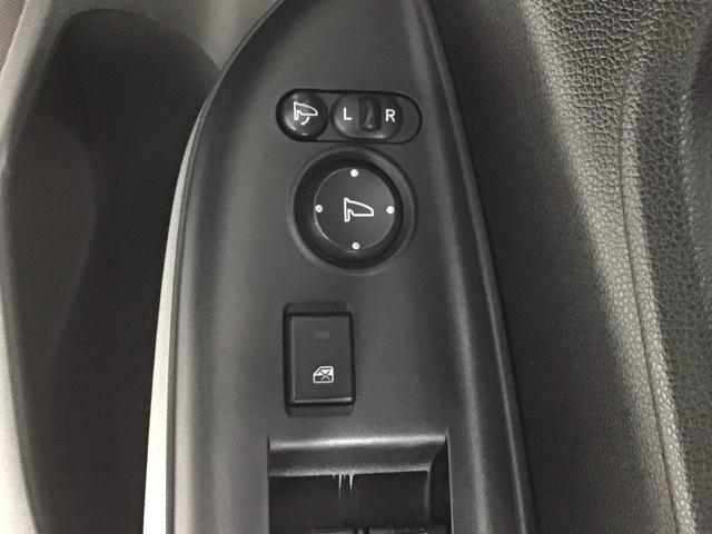 フィットハイブリッド Ｌパッケージ　あんしんＰＫＧ　１年保証　ワンオ－ナ－　ナビＶＸＭ－１４５ＶＦｉ　ＴＶ　ＣＤ録音　ＤＶＤ　ＥＴＣ　ＬＥＤライト　ＶＳＡクルコン　アルミ　スマ－トキ－　スペアキ－　盗難防止装置　整備記録簿　ドアバイザ－（14枚目）