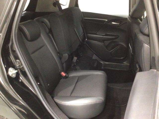 フィットハイブリッド Ｌパッケージ　あんしんＰＫＧ　１年保証　ワンオ－ナ－　ナビＶＸＭ－１４５ＶＦｉ　ＴＶ　ＣＤ録音　ＤＶＤ　ＥＴＣ　ＬＥＤライト　ＶＳＡクルコン　アルミ　スマ－トキ－　スペアキ－　盗難防止装置　整備記録簿　ドアバイザ－（40枚目）