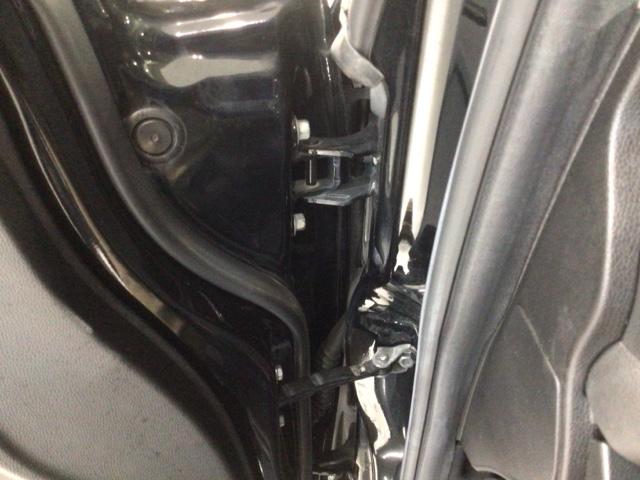 フィットハイブリッド Ｌパッケージ　あんしんＰＫＧ　１年保証　ワンオ－ナ－　ナビＶＸＭ－１４５ＶＦｉ　ＴＶ　ＣＤ録音　ＤＶＤ　ＥＴＣ　ＬＥＤライト　ＶＳＡクルコン　アルミ　スマ－トキ－　スペアキ－　盗難防止装置　整備記録簿　ドアバイザ－（42枚目）