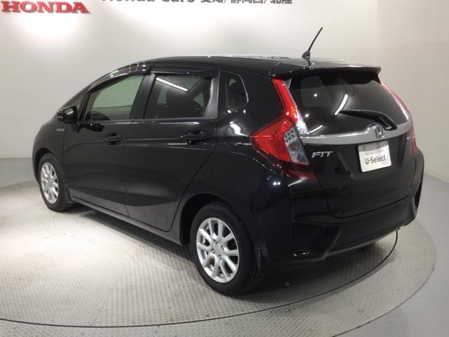 フィットハイブリッド Ｌパッケージ　あんしんＰＫＧ　１年保証　ワンオ－ナ－　ナビＶＸＭ－１４５ＶＦｉ　ＴＶ　ＣＤ録音　ＤＶＤ　ＥＴＣ　ＬＥＤライト　ＶＳＡクルコン　アルミ　スマ－トキ－　スペアキ－　盗難防止装置　整備記録簿　ドアバイザ－（48枚目）