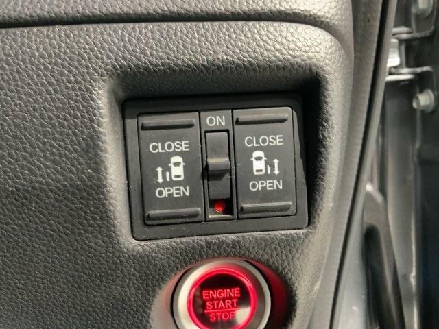 Ｎ－ＢＯＸカスタム Ｇ・Ｌターボホンダセンシング　タバコ臭有り　最長５年保証　ナビＶＸＭ－１９５ＮＢｉ　ＴＶ　Ｒカメラ　ＣＤ録音　ＢＴオ－ディオ　ＤＶＤ　ＥＴＣ　ＬＥＤライト　両側電動ドア　ＶＳＡ　クルコン　アルミ　スマ－トキ－　盗難防止装置　ＡＡＣ（12枚目）