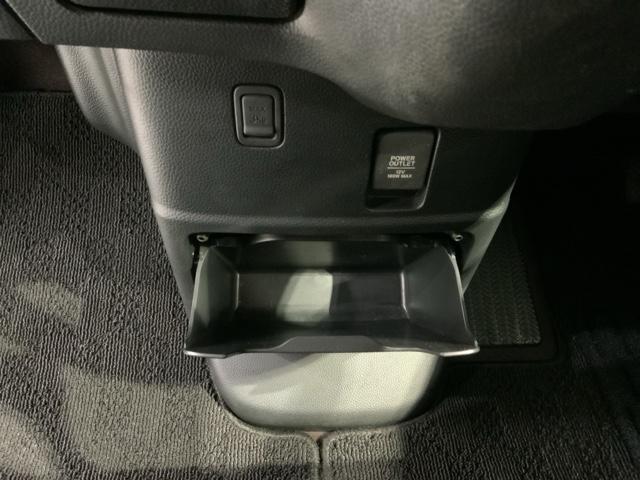 Ｎ－ＢＯＸカスタム Ｇ・Ｌターボホンダセンシング　タバコ臭有り　最長５年保証　ナビＶＸＭ－１９５ＮＢｉ　ＴＶ　Ｒカメラ　ＣＤ録音　ＢＴオ－ディオ　ＤＶＤ　ＥＴＣ　ＬＥＤライト　両側電動ドア　ＶＳＡ　クルコン　アルミ　スマ－トキ－　盗難防止装置　ＡＡＣ（26枚目）