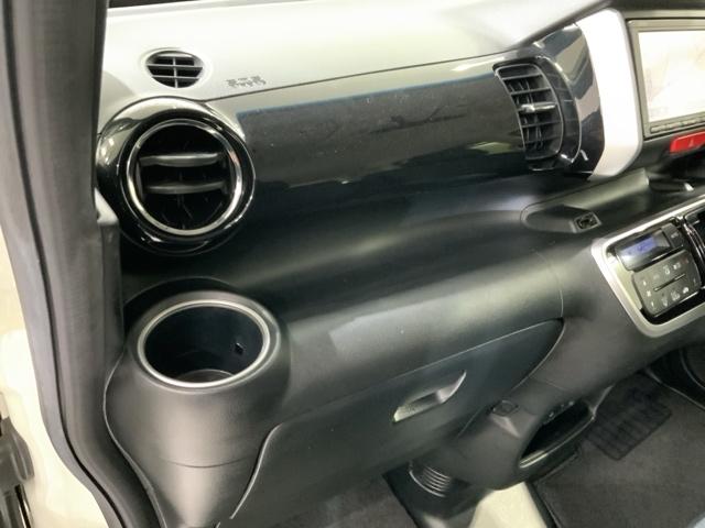 Ｎ－ＢＯＸカスタム ＧＳＳブラックスタイルパッケージ　１年保証　ナビＶＸＭ－１７４ＶＦＸｉ　ＴＶ　ＢＴオ－ディオ　ＤＶＤ　シ－トヒ－タ－　ＥＴＣ　ＶＳＡ　アルミ　スマ－トキ－　盗難防止装置　整備記録簿　ＡＡＣ　ドアバイザ－　ベンチシ－ト　Ｗエアバッグ（23枚目）