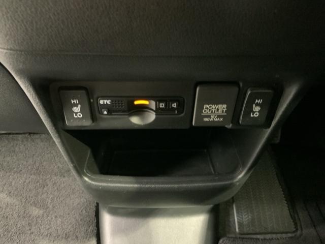 Ｎ－ＢＯＸカスタム ＧＳＳブラックスタイルパッケージ　１年保証　ナビＶＸＭ－１７４ＶＦＸｉ　ＴＶ　ＢＴオ－ディオ　ＤＶＤ　シ－トヒ－タ－　ＥＴＣ　ＶＳＡ　アルミ　スマ－トキ－　盗難防止装置　整備記録簿　ＡＡＣ　ドアバイザ－　ベンチシ－ト　Ｗエアバッグ（24枚目）