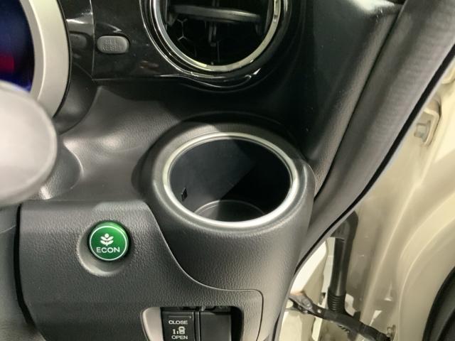 Ｎ－ＢＯＸカスタム ＧＳＳブラックスタイルパッケージ　１年保証　ナビＶＸＭ－１７４ＶＦＸｉ　ＴＶ　ＢＴオ－ディオ　ＤＶＤ　シ－トヒ－タ－　ＥＴＣ　ＶＳＡ　アルミ　スマ－トキ－　盗難防止装置　整備記録簿　ＡＡＣ　ドアバイザ－　ベンチシ－ト　Ｗエアバッグ（26枚目）