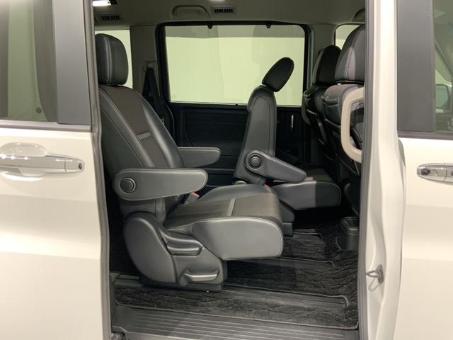 ステップワゴンスパーダ ｅ：ＨＥＶスパーダＧ・ＥＸホンダセンシング　最長５年保証　ワンオ－ナ－　ナビＶＸＵ－２１７ＳＷｉ　ＴＶ　Ｒカメラ　ＣＤ録音　ＢＴオ－ディオ　ＤＶＤ　ＥＴＣ　ＬＥＤライト　両側電動ドア　ＶＳＡ　シ－トヒ－タ－　クルコン　アルミ　スマ－トキ－（33枚目）