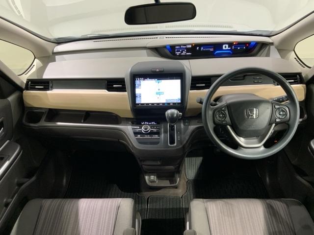 フリード Ｇ・ホンダセンシング　最長５年保証　ワンオ－ナ－　ナビＶＸＭ－１９７ＶＦＮｉ　ＴＶ　Ｒカメラ　ＣＤ録音　ＢＴオ－ディオ　ＤＶＤ　ＥＴＣ　ＬＥＤライト　両側電動ドア　ＶＳＡ　スマ－トキ－　盗難防止装置　整備記録簿　ＡＡＣ（9枚目）