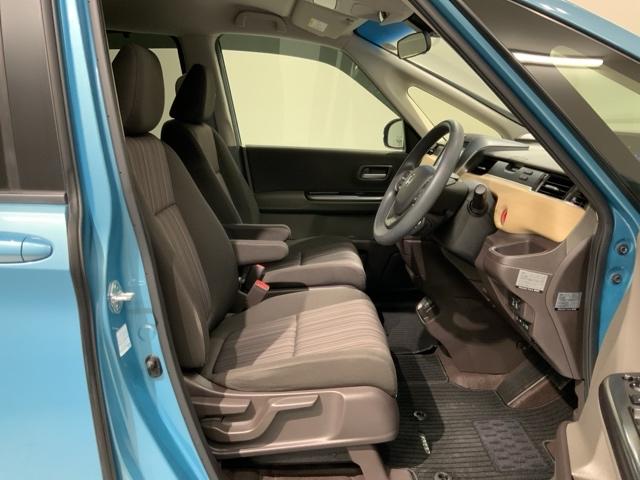 フリード Ｇ・ホンダセンシング　最長５年保証　ワンオ－ナ－　ナビＶＸＭ－１９７ＶＦＮｉ　ＴＶ　Ｒカメラ　ＣＤ録音　ＢＴオ－ディオ　ＤＶＤ　ＥＴＣ　ＬＥＤライト　両側電動ドア　ＶＳＡ　スマ－トキ－　盗難防止装置　整備記録簿　ＡＡＣ（17枚目）