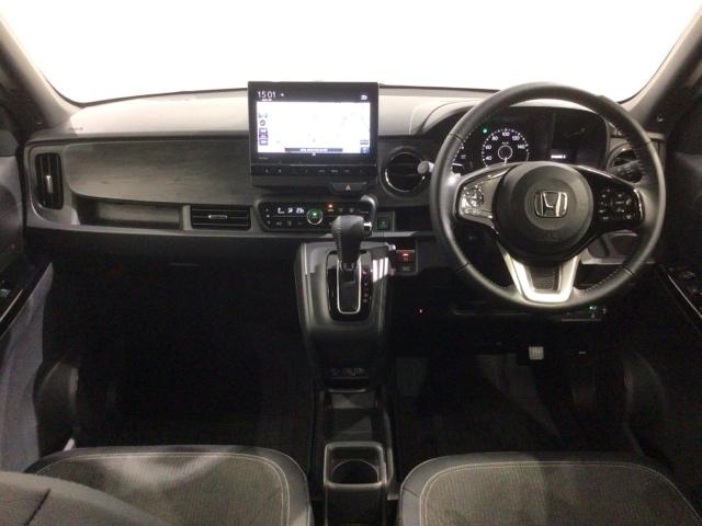 Ｎ－ＯＮＥ プレミアムツアラー　Ｈ　ＳＥＮＳＩＮＧ　新車保証　試乗車　ワンオ－ナ－　ナビＬＸＵ－２４７ＮＢｉ　ＴＶ　Ｒカメラ　ＣＤ録音　ＢＴオ－ディオ　ＤＶＤ　シ－トヒ－タ－　ＥＴＣ　ＬＥＤライト　ＶＳＡ　クルコン　アルミ　ＡＡＣ（9枚目）