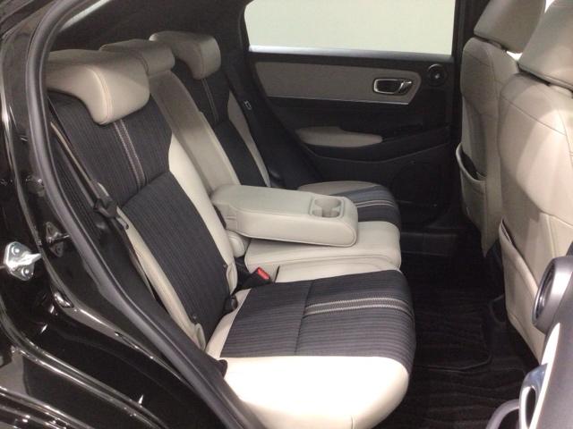 ヴェゼル e:HEVPLaY HSENSING サンル-フ 最長5年保証 ワンオーナー 純正ナビ TV Rカメラ マルチビュ- BTオーディオ ドラレコ ETC LEDライト フォグライト VSA シ-トヒ-タ- アルミ ABS(18枚目)