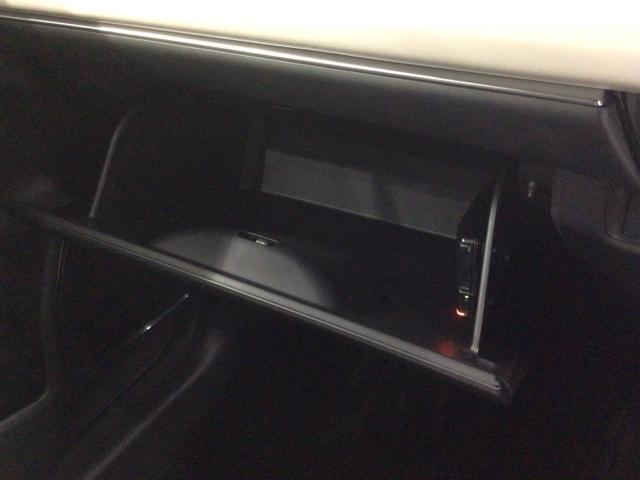 ヴェゼル e:HEVPLaY HSENSING サンル-フ 最長5年保証 ワンオーナー 純正ナビ TV Rカメラ マルチビュ- BTオーディオ ドラレコ ETC LEDライト フォグライト VSA シ-トヒ-タ- アルミ ABS(25枚目)