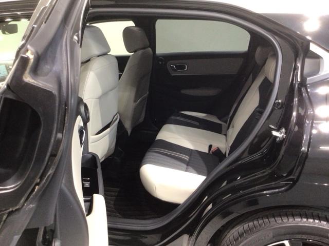 ヴェゼル e:HEVPLaY HSENSING サンル-フ 最長5年保証 ワンオーナー 純正ナビ TV Rカメラ マルチビュ- BTオーディオ ドラレコ ETC LEDライト フォグライト VSA シ-トヒ-タ- アルミ ABS(27枚目)