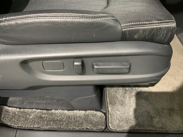 オデッセイ アブソルート・EXホンダセンシング 最長5年保証 ワンオーナー ナビ TV Rカメラ ドラレコ ETC LEDライト VSA 両側電動ドア 電動シート クルコン アルミ フォグ スマートキー 盗難防止装置 整備記録簿 AAC Pシート(16枚目)