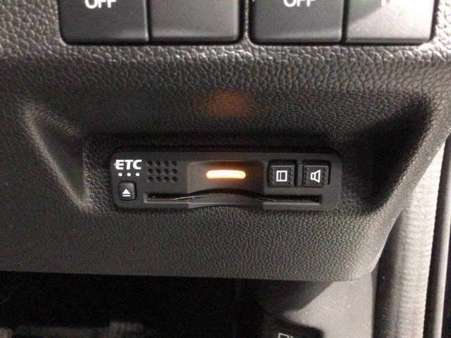 フリードハイブリッド ハイブリッド・Ｇホンダセンシング　最長５年保証　ナビＶＸＭ－２２７ＶＦＮｉ　ＴＶ　Ｒカメラ　ＣＤ録音　ＢＴオ－ディオ　ＤＶＤ　ＥＴＣ　ＬＥＤライト　両側電動ドア　ＶＳＡ　シ－トヒ－タ－　クルコン　アルミ　スマ－トキ－　盗難防止装置（11枚目）