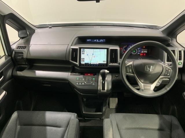 ステップワゴンスパーダ Ｓ　１年保証　ワンオーナー　ナビＶＸＭ－１５５ＶＦＮｉ　ＴＶ　Ｒカメラ　ＣＤ録音　ＤＶＤ　Ｒモニタ－　ＥＴＣ　ＨＩＤ　ＶＳＡ　クルコン　アルミ　スマ－トキ－　盗難防止装置　整備記録簿　ドアバイザ－　ＡＡＣ（8枚目）