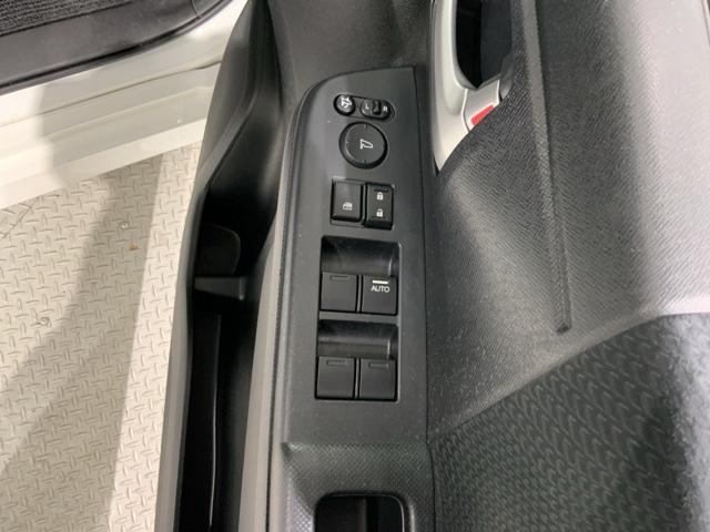 ステップワゴンスパーダ Ｓ　１年保証　ワンオーナー　ナビＶＸＭ－１５５ＶＦＮｉ　ＴＶ　Ｒカメラ　ＣＤ録音　ＤＶＤ　Ｒモニタ－　ＥＴＣ　ＨＩＤ　ＶＳＡ　クルコン　アルミ　スマ－トキ－　盗難防止装置　整備記録簿　ドアバイザ－　ＡＡＣ（14枚目）