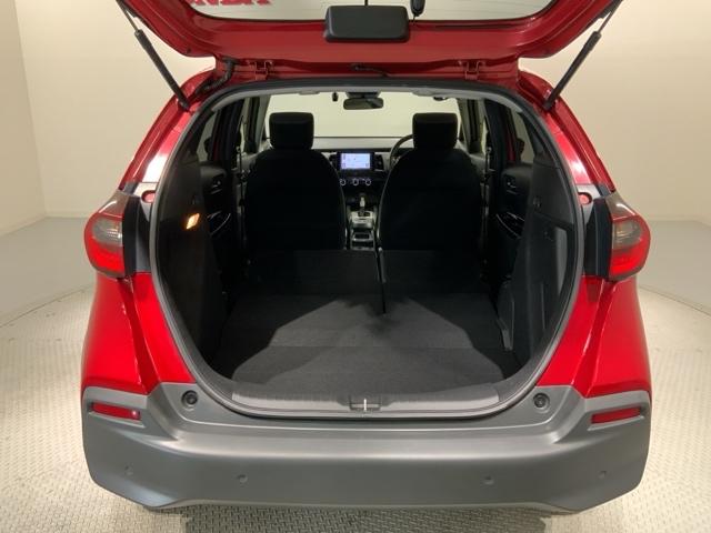 フィット ｅ：ＨＥＶクロスター　Ｈ　ＳＥＮＳＩＮＧ　最長５年保証　ワンオ－ナ－　ナビＶＸＭ－２１５ＶＦＥＩ　ＴＶ　Ｒカメラ　ＢＴオ－ディオ　ＤＶＤ　ＥＴＣ　ＬＥＤライト　ＶＳＡ　クルコン　アルミ　スマ－トキ－　スペアキ－盗難防止装置（18枚目）