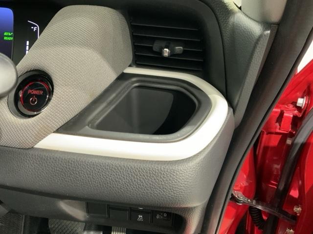 フィット ｅ：ＨＥＶクロスター　Ｈ　ＳＥＮＳＩＮＧ　最長５年保証　ワンオ－ナ－　ナビＶＸＭ－２１５ＶＦＥＩ　ＴＶ　Ｒカメラ　ＢＴオ－ディオ　ＤＶＤ　ＥＴＣ　ＬＥＤライト　ＶＳＡ　クルコン　アルミ　スマ－トキ－　スペアキ－盗難防止装置（29枚目）