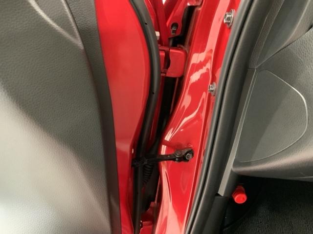 フィット ｅ：ＨＥＶクロスター　Ｈ　ＳＥＮＳＩＮＧ　最長５年保証　ワンオ－ナ－　ナビＶＸＭ－２１５ＶＦＥＩ　ＴＶ　Ｒカメラ　ＢＴオ－ディオ　ＤＶＤ　ＥＴＣ　ＬＥＤライト　ＶＳＡ　クルコン　アルミ　スマ－トキ－　スペアキ－盗難防止装置（42枚目）