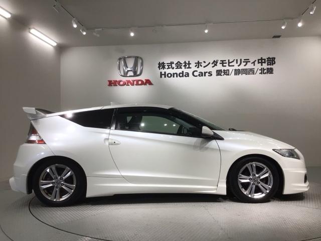 ���Џ��i���Z���^�[�ɂē��O���̃N���[�j���O�����{���Ă���܂��I