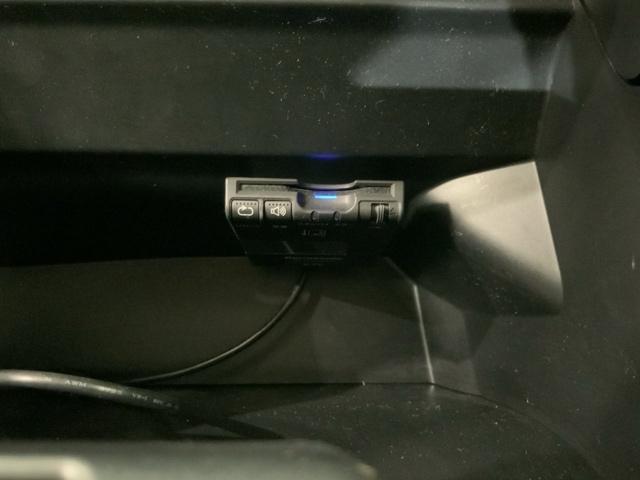 Ｎ－ＢＯＸカスタム Ｇ・Ｌパッケージ　保証付　ワンオ－ナ－　ナビ　ＴＶ　Ｒカメラ　ＤＶＤ　ＨＩＤ　両側電動ドア　ＶＳＡ　アルミ　スマ－トキ－　盗難防止装置　整備記録簿　ＡＡＣ　ドアバイザ－　ベンチシ－ト　Ｗエアバッグ　左右パワースライド（11枚目）