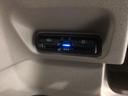 ベースグレード　ＨｏｎｄａＳＥＮＳＩＮＧ新車保証試乗禁煙車　パワーウィンドウ　点検記録簿　１オーナー車　盗難防止システム　Ｂカメラ　クルーズコントロール　フルセグＴＶ　横滑り防止機能　両側電動ドア　エアバッグ　ＡＢＳ（12枚目）