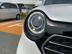 ＬＥＤヘッドライトは、点灯の瞬間から最大光量を発揮し、突然暗くなるトンネルなどでの安定感を高めます。 7