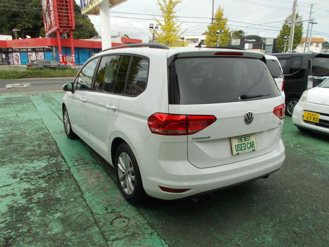 ゴルフトゥーラン TSI コンフォートライン 衝突被害軽減システム 前後ドラレコ LEDオート 純正ナビ フルセグTV バックカメラ ブルートゥース ETC2.0 DVD CDステレオ 純正アルミホイール 7人乗り 禁煙車(6枚目)