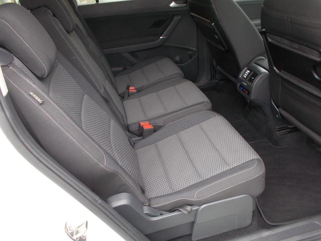 ゴルフトゥーラン TSI コンフォートライン 衝突被害軽減システム 前後ドラレコ LEDオート 純正ナビ フルセグTV バックカメラ ブルートゥース ETC2.0 DVD CDステレオ 純正アルミホイール 7人乗り 禁煙車(22枚目)