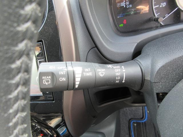 ノート e-パワー メダリスト ワンオーナー 禁煙車 静岡仕入 衝突被害軽減システム インテリキー2個 純正SDナビ Bluetooth接続 ETC アラウンドビュー 純正ドラレコ   純正デジタルミラー ハーフレザーシート(17枚目)