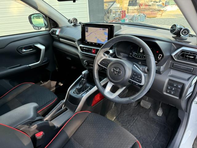 ライズ Ｚ　４ＷＤ　純正９インチナビ　フルセグＴＶ　Ｂｌｕｅｔｏｏｔｈ　全方位カメラ　ＢＳＭ　ＥＴＣ２．０　ドラレコ　シートヒーター　モデリスタフルエアロ　モデリスタ１８インチアルミ　禁煙車　スマートキー（10枚目）