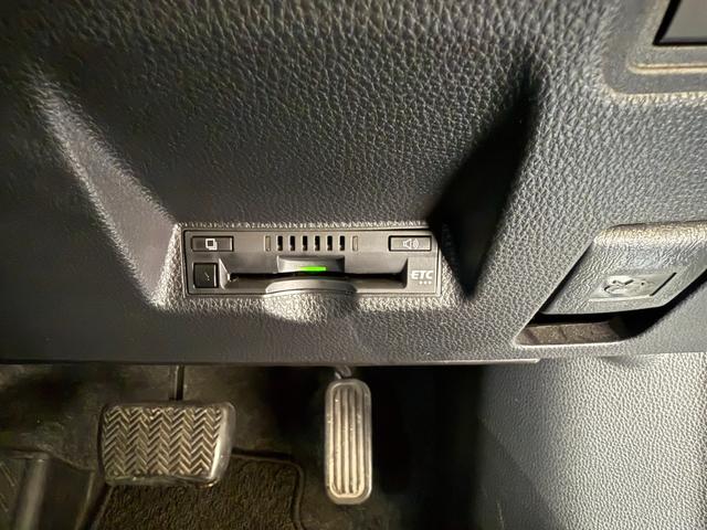 ヤリスクロス ハイブリッドG 純正ディスプレイオーディオ Bluetooth パノラミックビューモニター ETC ドラレコ前後 ワンオーナー 禁煙車 スマートキー×2 シートヒーター AC100V ステアリングヒーター(11枚目)