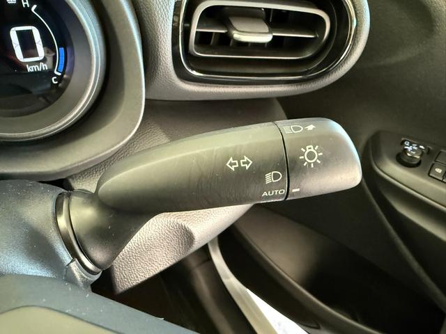 ヤリスクロス ハイブリッドG 純正ディスプレイオーディオ Bluetooth パノラミックビューモニター ETC ドラレコ前後 ワンオーナー 禁煙車 スマートキー×2 シートヒーター AC100V ステアリングヒーター(32枚目)