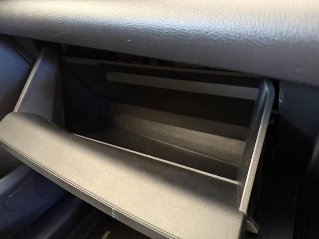 ヤリスクロス ハイブリッドG 純正ディスプレイオーディオ Bluetooth パノラミックビューモニター ETC ドラレコ前後 ワンオーナー 禁煙車 スマートキー×2 シートヒーター AC100V ステアリングヒーター(41枚目)