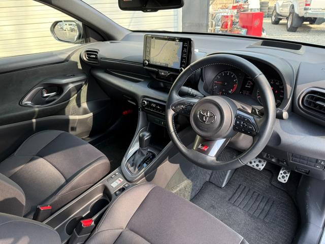 ＧＲヤリス ＲＳ　純正ディスプレイオーディオ　　ナビ　Ｂｌｕｅｔｏｏｔｈ　バックカメラ　ＥＴＣ　スマートキー　ＬＥＤヘッドライト　禁煙車（7枚目）
