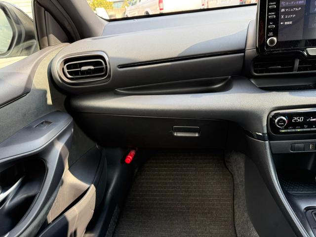 ＧＲヤリス ＲＳ　純正ディスプレイオーディオ　　ナビ　Ｂｌｕｅｔｏｏｔｈ　バックカメラ　ＥＴＣ　スマートキー　ＬＥＤヘッドライト　禁煙車（39枚目）