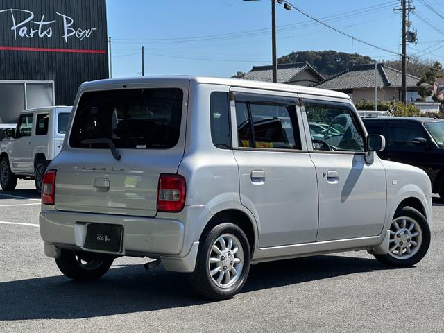 アルトラパン Ｘ　ＣＤチェンジャー　ＦＭ／ＡＭ　キー×２　ユーザー買取車　新車保証書　取扱説明書（3枚目）