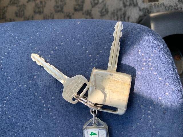 アルトラパン Ｘ　ＣＤチェンジャー　ＦＭ／ＡＭ　キー×２　ユーザー買取車　新車保証書　取扱説明書（15枚目）