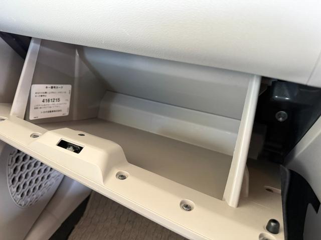 パッソ Ｘ　純正ＣＤデッキ　ＥＴＣ　キーレス　アイドリングストップ　禁煙車　電動格納ミラー（30枚目）